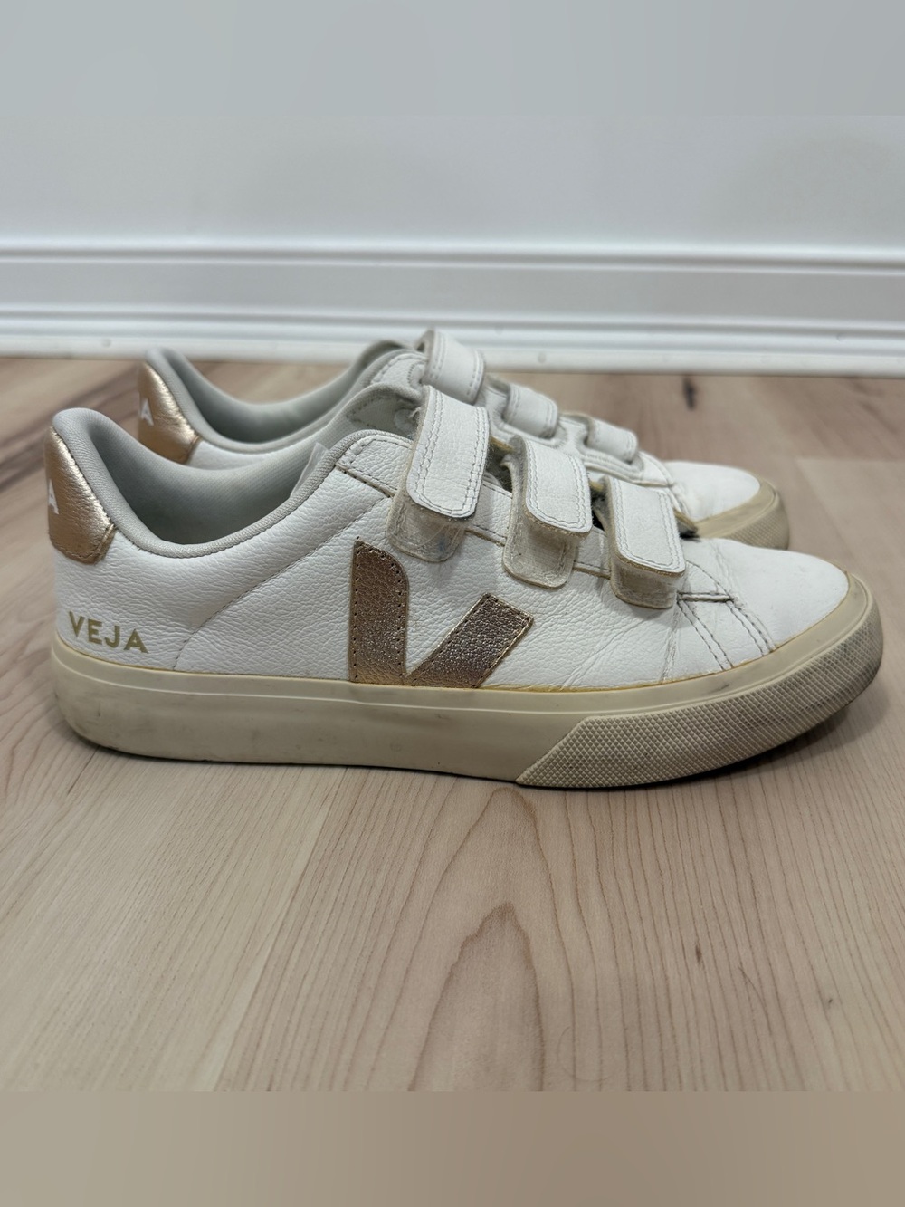 Veja Sneakers